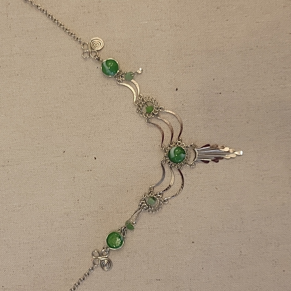 Elegant Green and Silver Necklace
